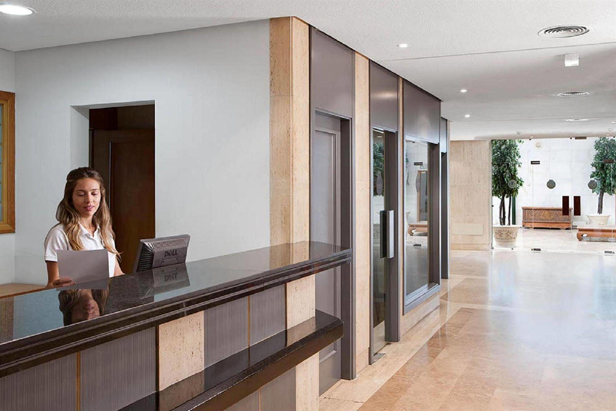 Apartamentos Th Las Rozas Las Rozas de Madrid Exterior foto